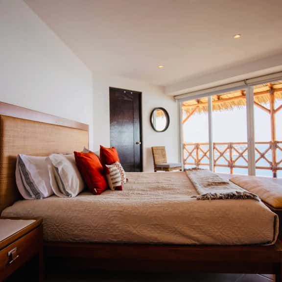 Luxury 3BR PH with EV Charger (PH1 BB) - Image 1