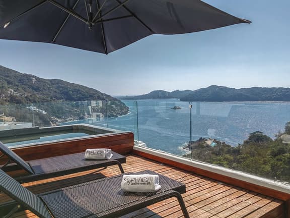 JRPH w Jacuzzi and the best views of Acapulco - Image 1